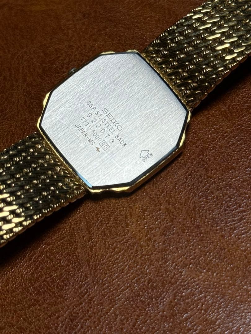 A130希少 稼動品 SEIKO DOLCE スクエア型　80年代ヴィンテージ