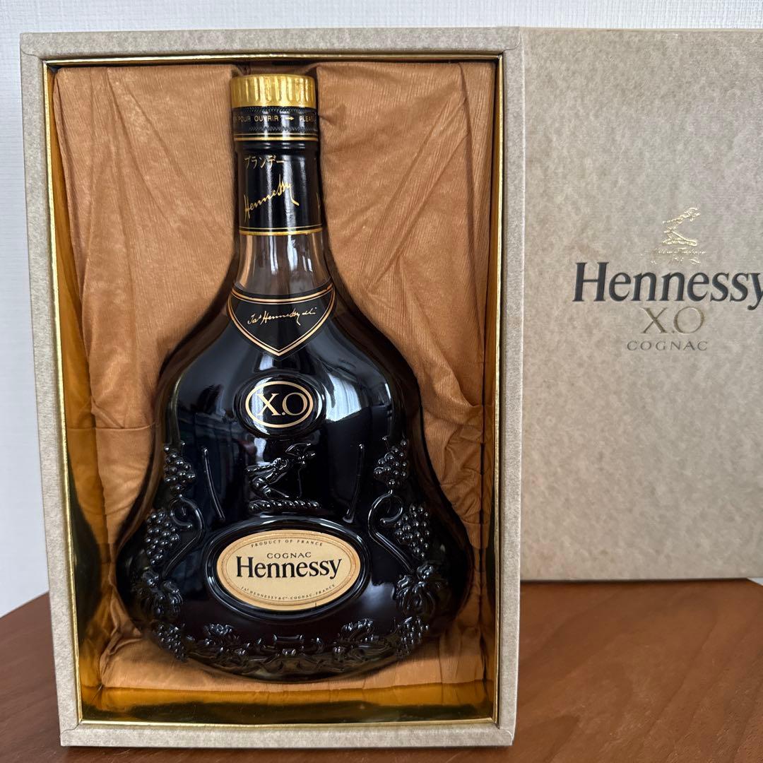 【極美品・箱付】ヘネシー XO 金キャップ クリアボトル 700ml 未開栓