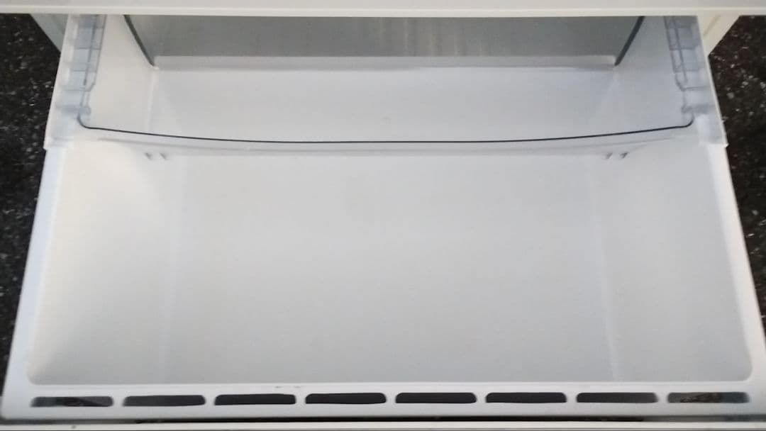 近隣地域無料配送★自動製氷機能付き2019年製★アクア3ドアノンフロン冷凍冷蔵庫