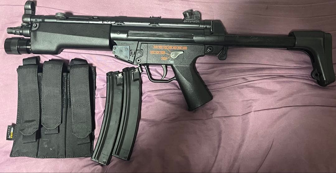 MP5J 東京マルイスタンダード電動ガン ＆CONDOR マガジンポーチ
