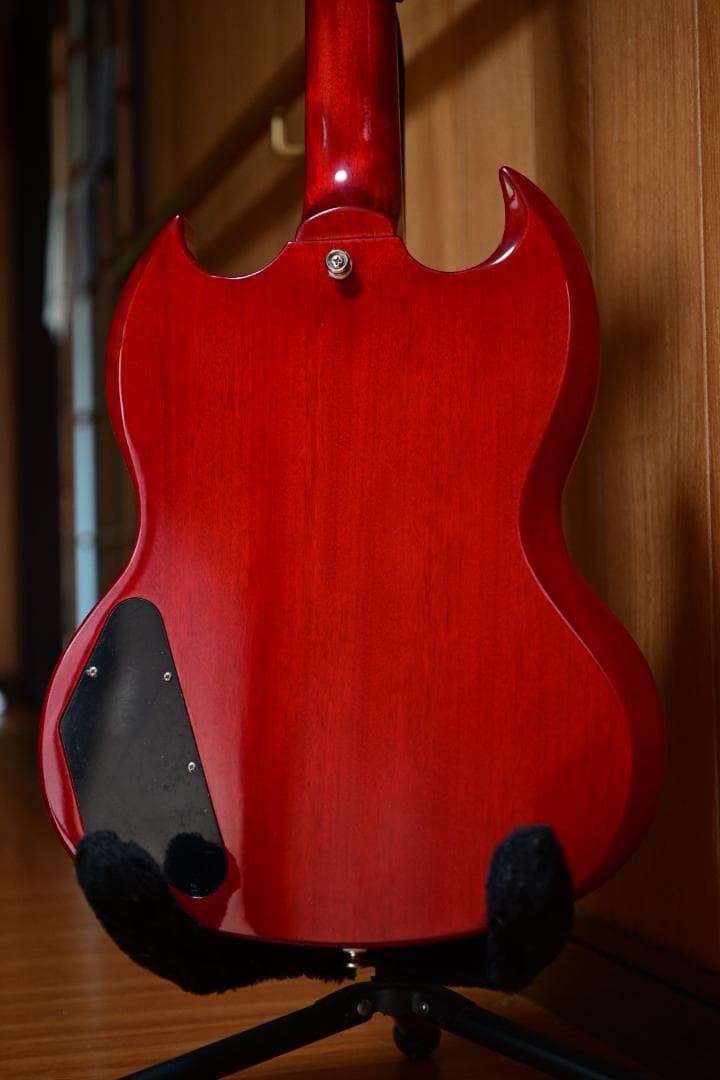 ギター EPIPHONE SG Standard 61 Maestro Vibrola