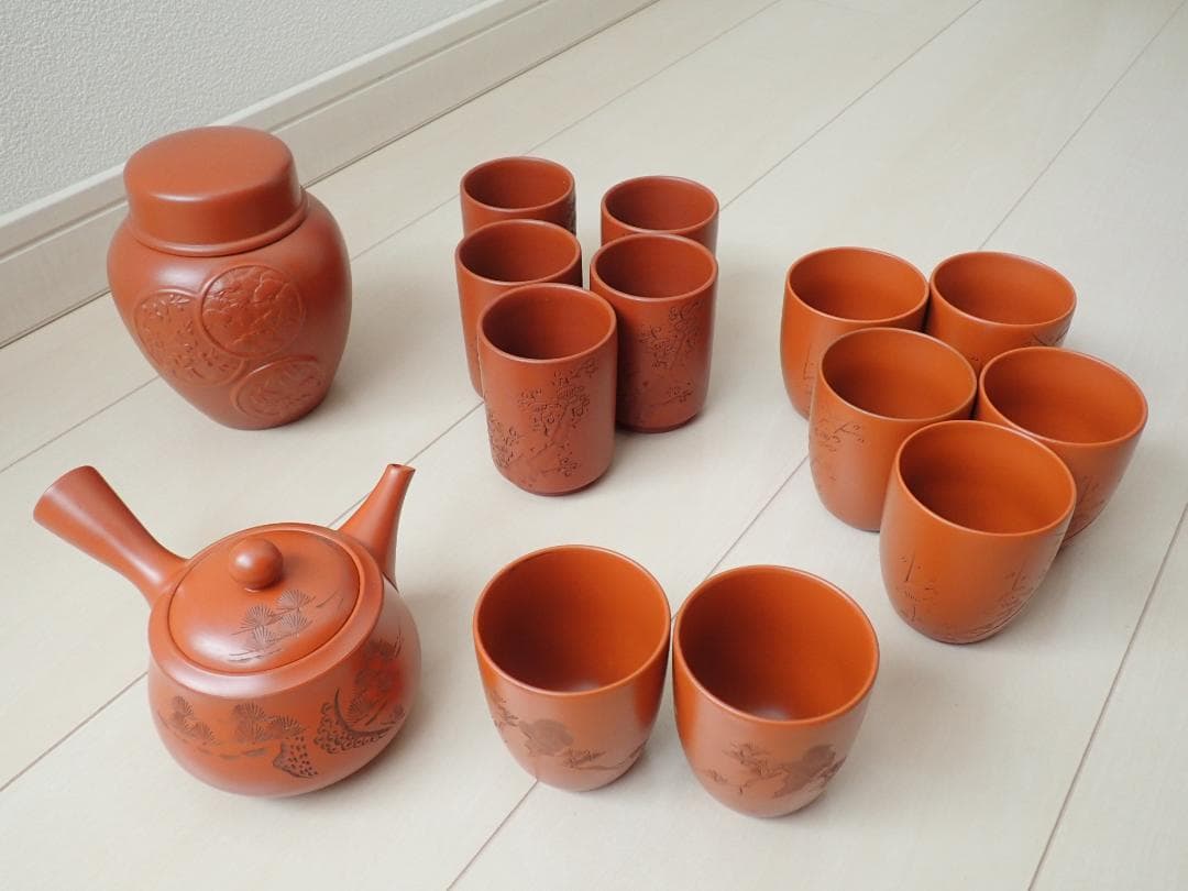 常滑焼　茶殻入れ　湯のみ　急須　伝統の朱泥焼き　１４点セット売り