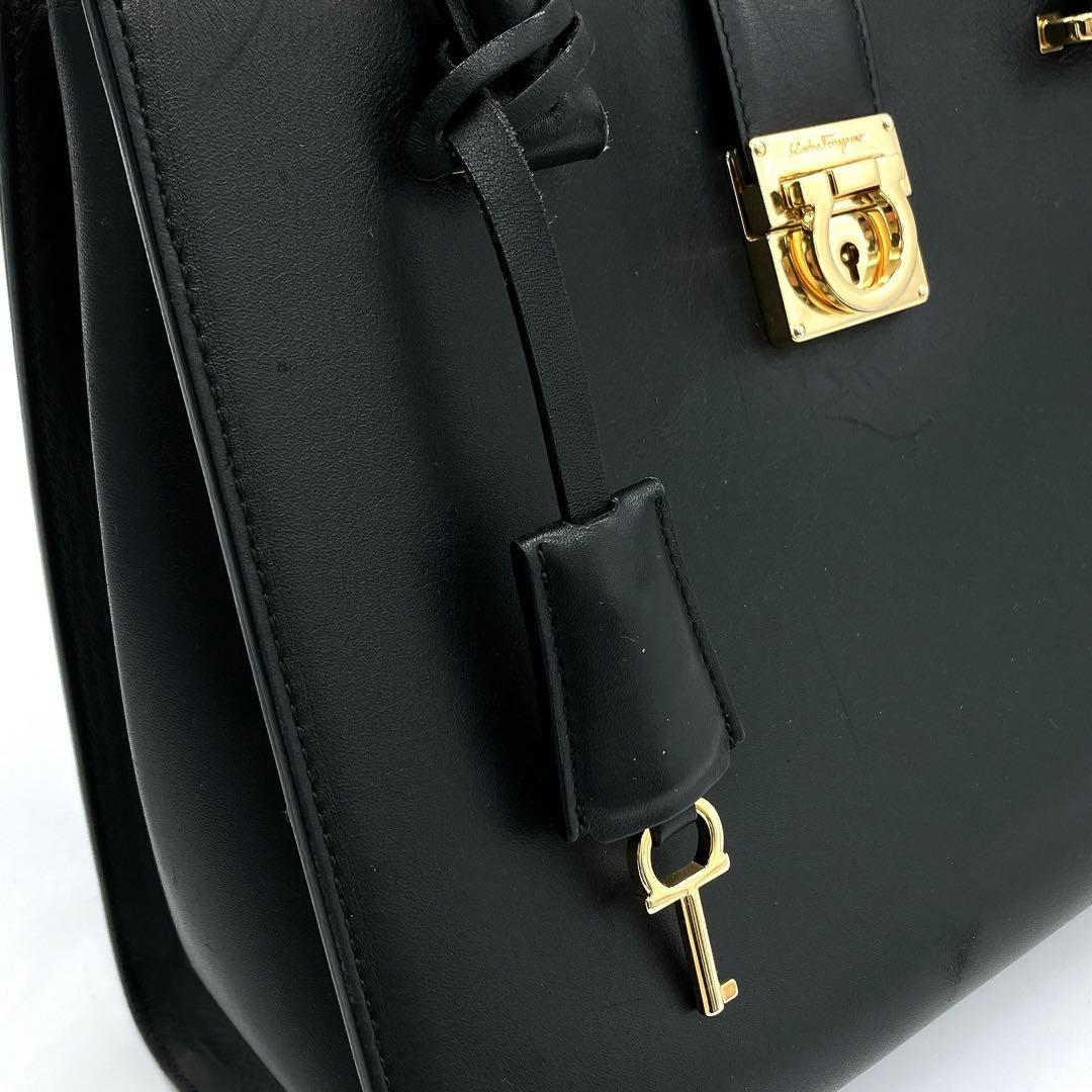 専用【Salvatore Ferragamo】ハンドバッグ　ジュリエット