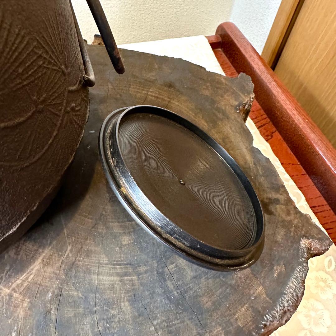 ♦︎未使用品♦︎茶道具　老松地紋　茶窯　窯鐶　釜　鉄製　古道具