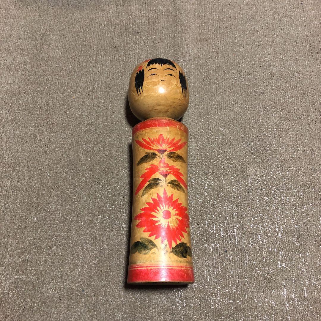 秋山忠市作のこけし