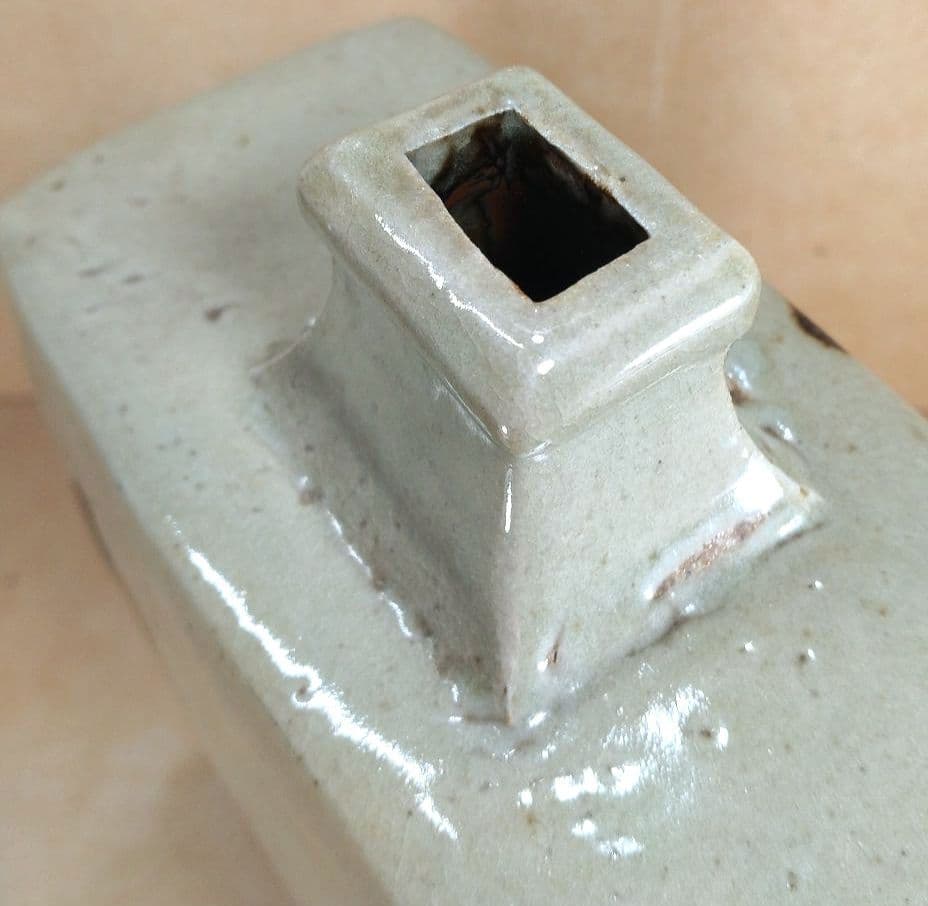 濱田庄司(浜田庄司) 白釉鐵絵扁壷 共箱 人間国宝 益子焼 美品 黍花文 花文