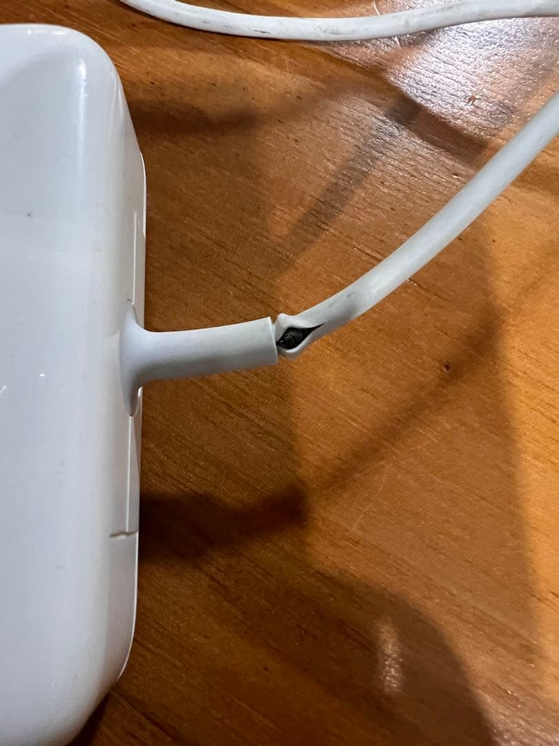 MacBook Pro 13 2015 8GB/256GB 箱・充電器