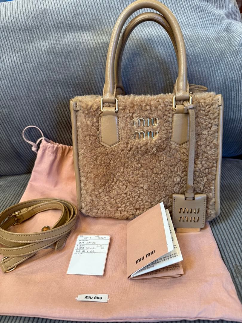 miu miu ハンドバッグ ミュウミュウ シープファー　ファー