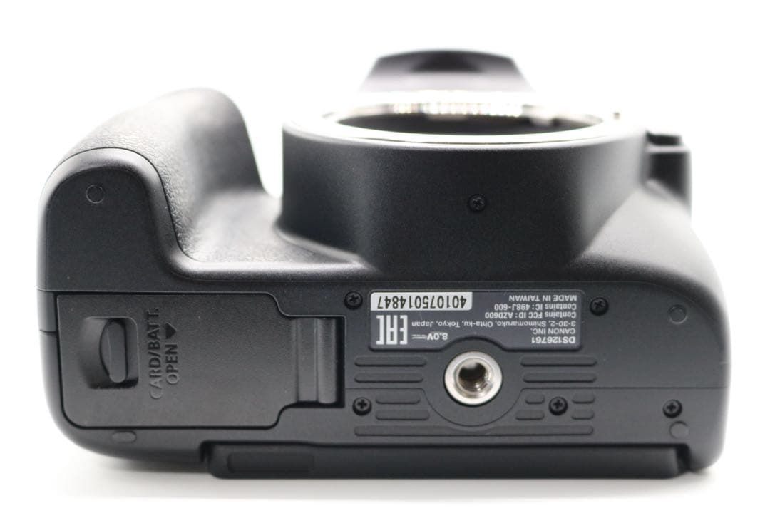 ボディ新品級 【Canon EOS Kiss X10 ダブルレンズセット】