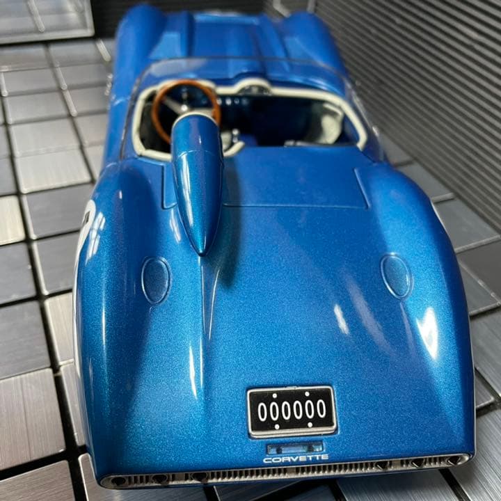 激レア未展示品　オートアート 1/18 シボレー コルベット SS 1957
