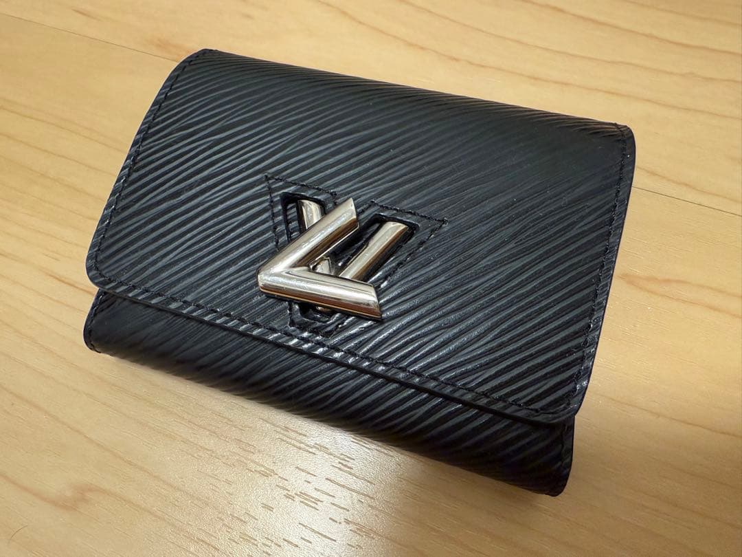 Louis Vuitton ポルトフォイユ ツイスト ブラック 三つ折り財布