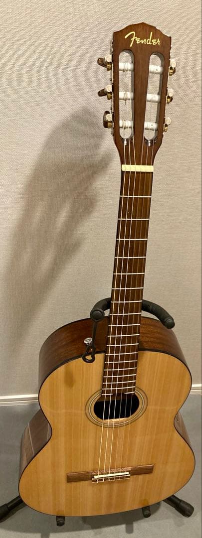 Fender Classic Design CD-60S NAT ハードケース付