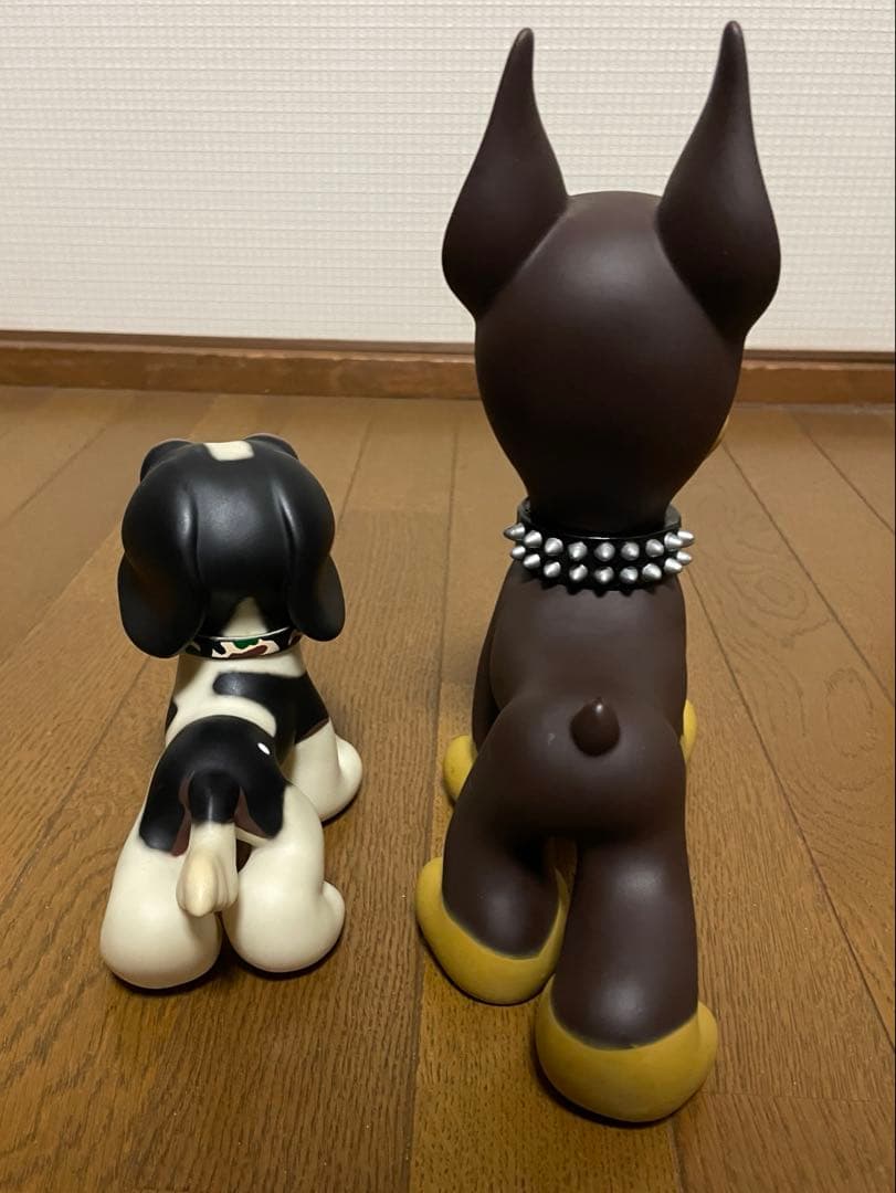 NEIGHBORHOODネイバーフッド×メディコムトイ 犬のフィギュア2体セット