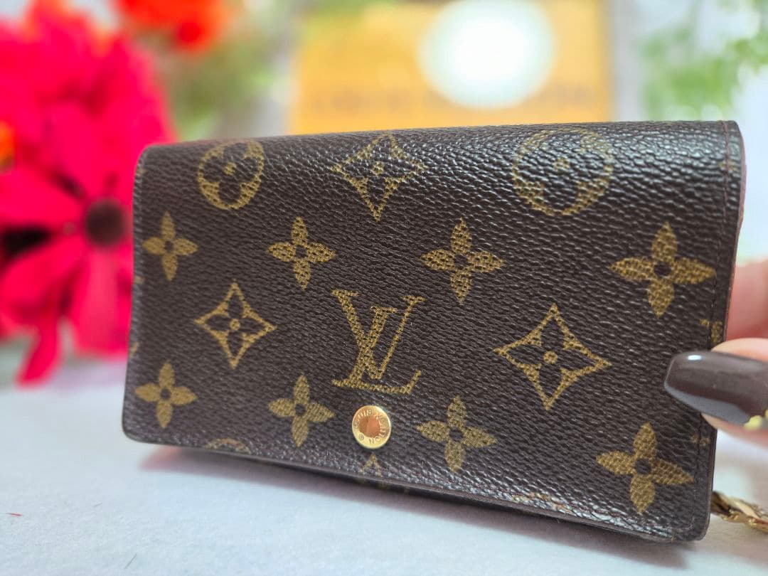 ☆LOUIS VUITTON ルイヴィトン 二つ折り財布 L字ファスナー☆