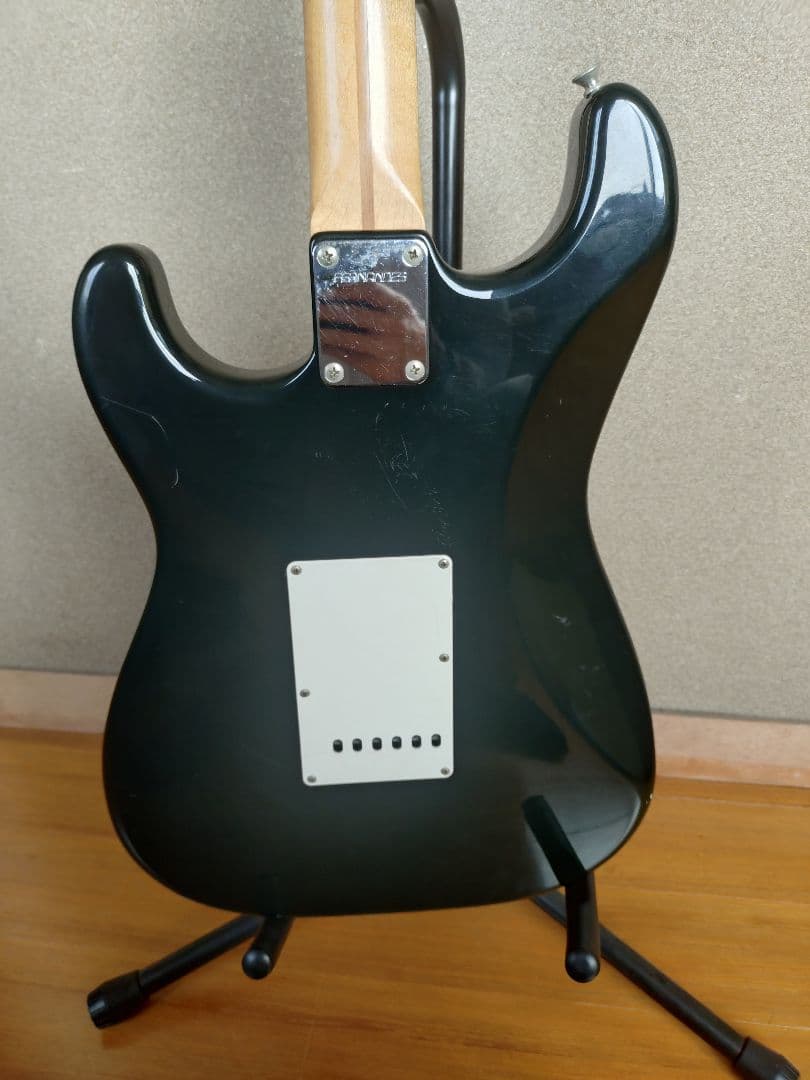 値下げ　FERNANDES 　希少なEvansピックアップ搭載！　vintage