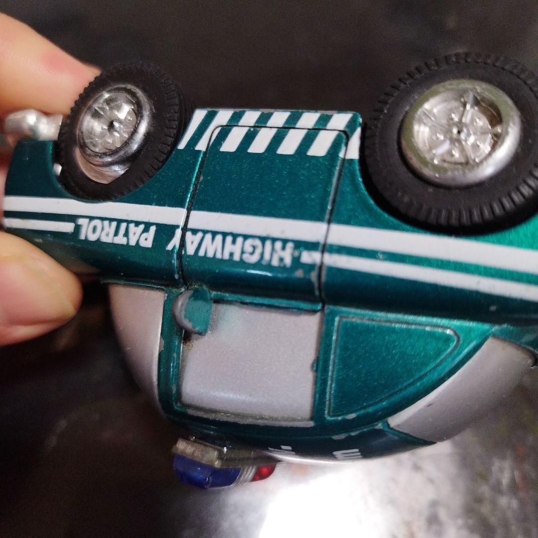 2台にしました！ブリキ外国パトカー赤レッド