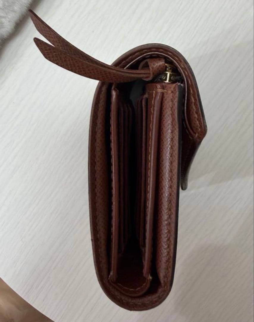 Louis Vuitton モノグラム三つ折り財布 ポルトフォイユヴィクトリーヌ