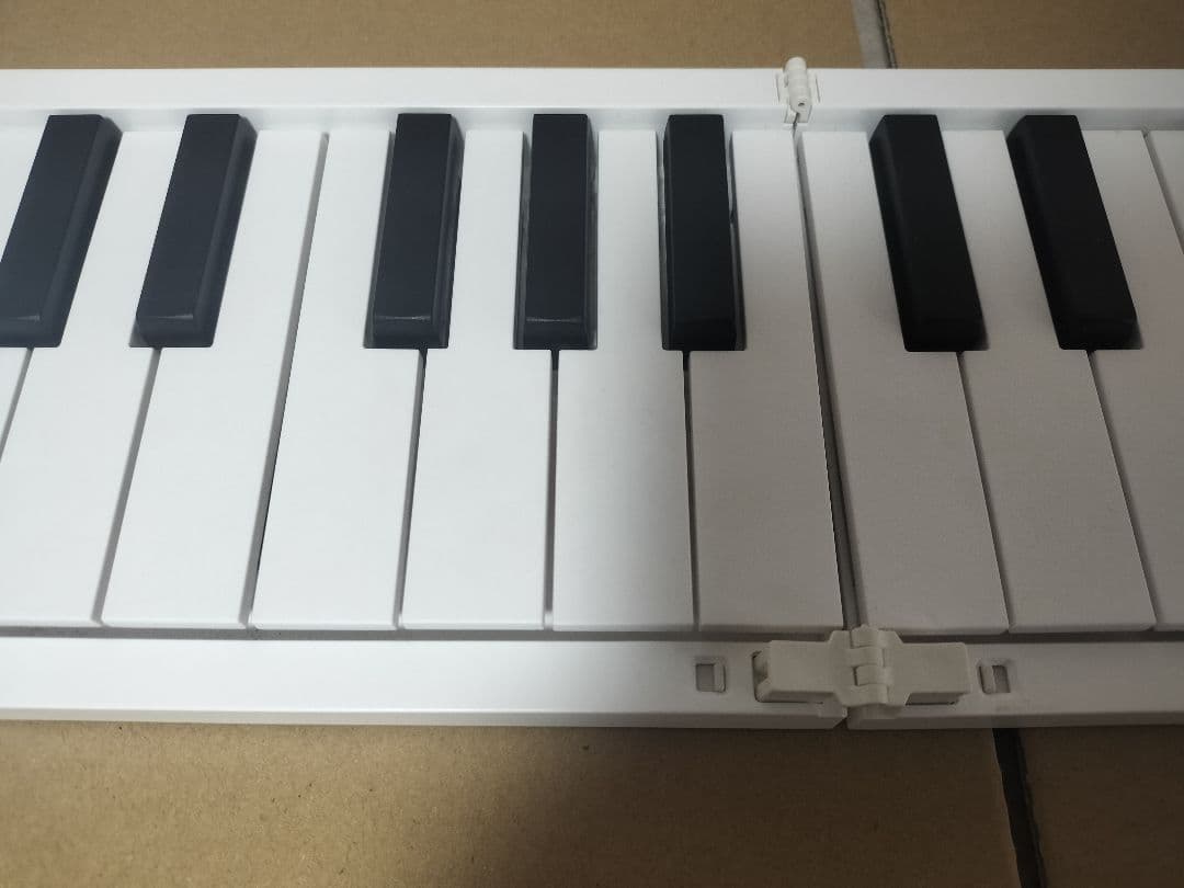 Tahorng RIPIA49 折りたたみ式電子ピアノ 未使用品　49鍵盤