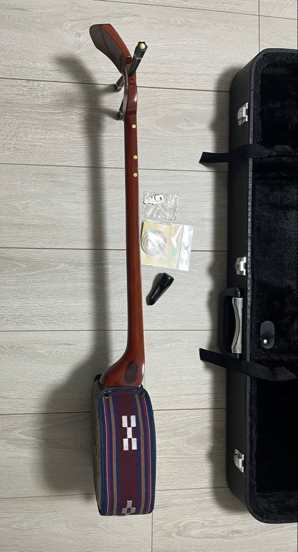 伝統的な三線 強化張り