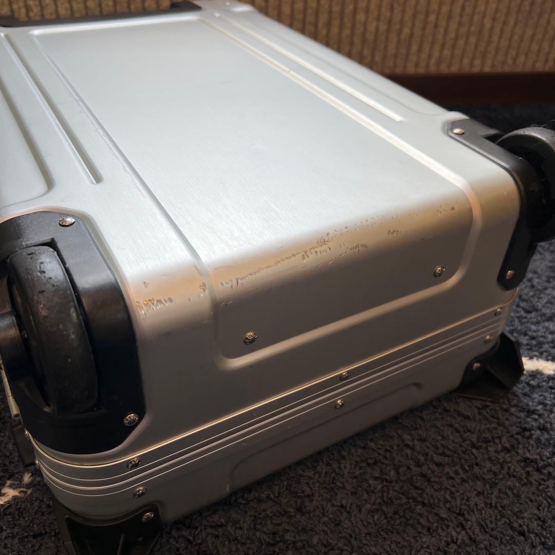 ゼロハリバートンZERO HALLIBURTON スーツケース 31L 2輪
