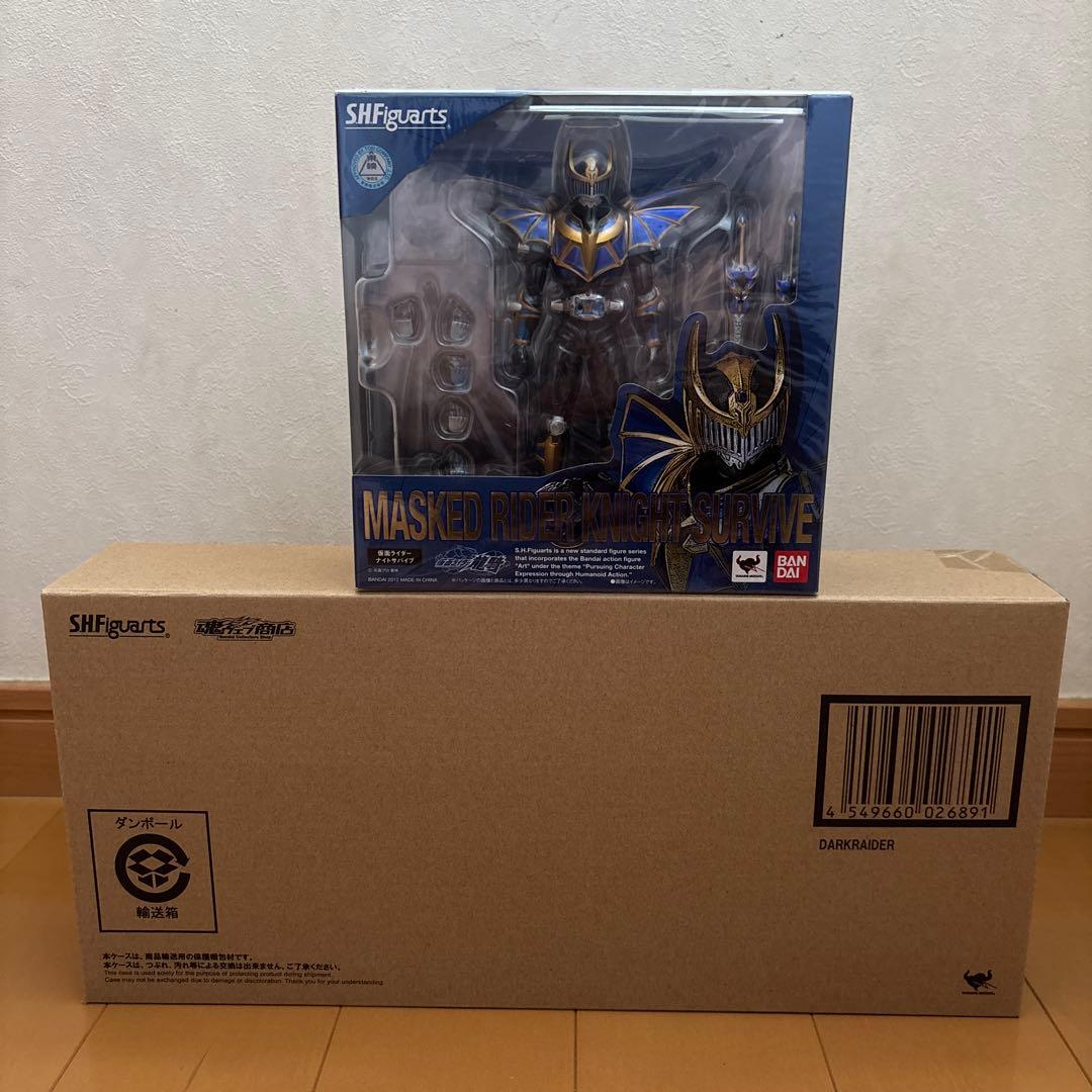 S.H.Figuarts 仮面ライダーナイトサバイブ ダークレイダー