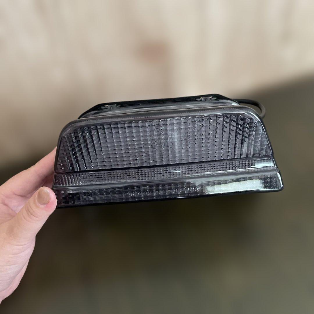 LEDテールランプ スモークレンズ ZRX400