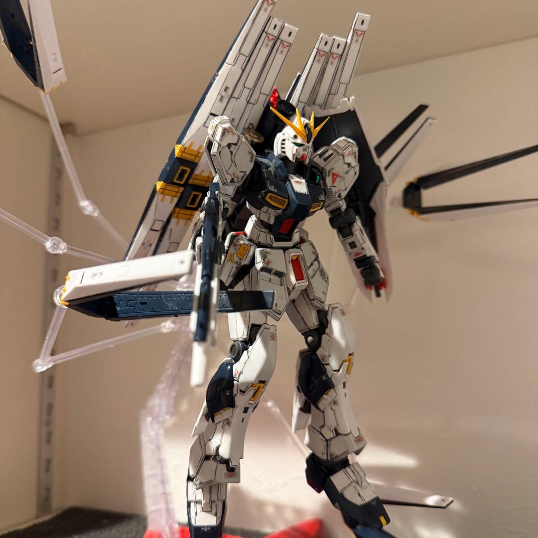 RG ν ガンダム