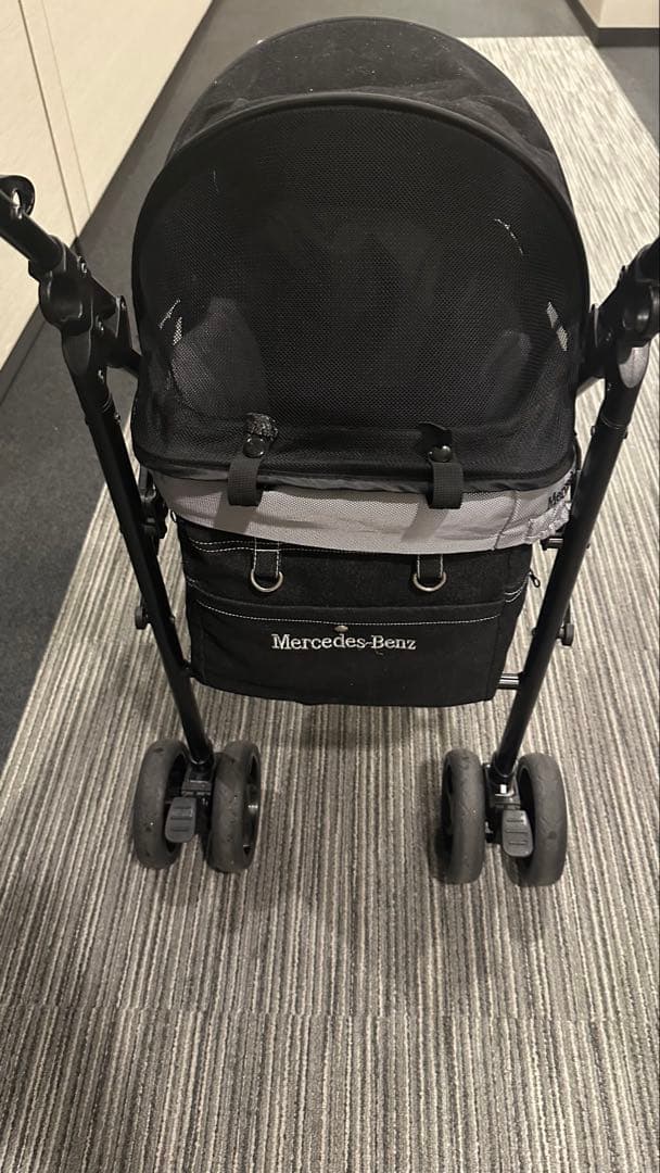 メルセデスベンツ　ペットカート (Mサイズ)