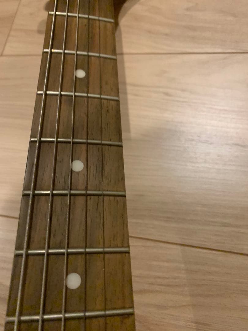 Squier miniレッド
