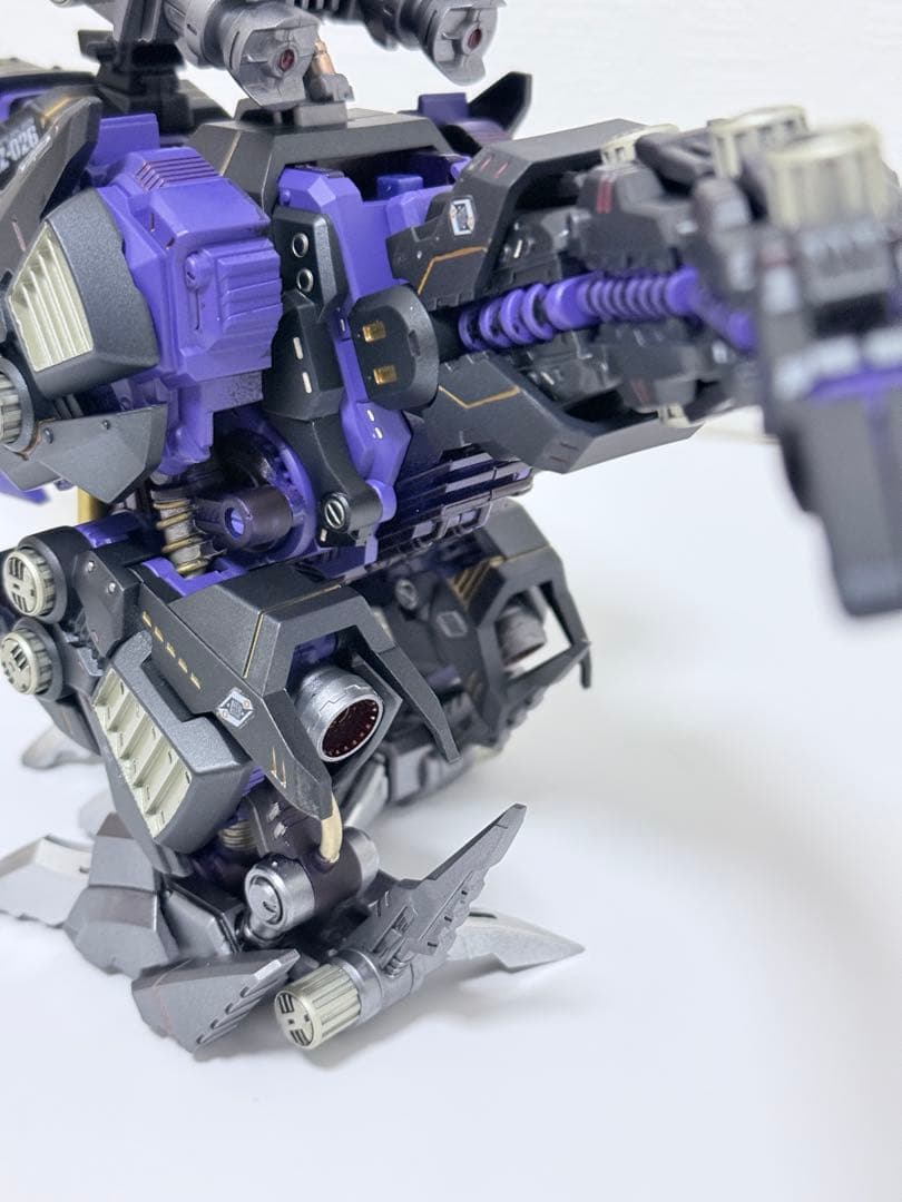 AZ-09 ジェノザウラー　塗装済み完成品