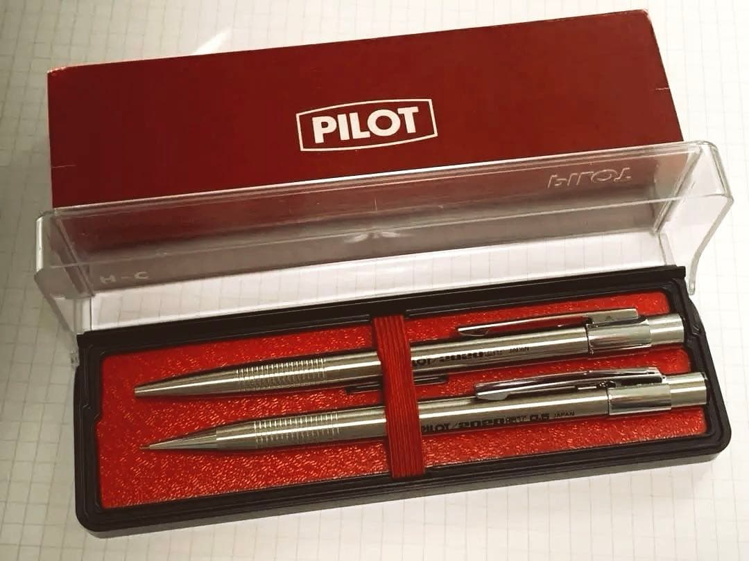 新品未使用PILOT 2020 STシャーペンボールペン 0.5mm 2本セット