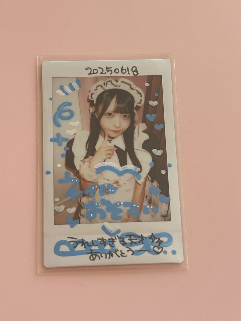 N　チェキ