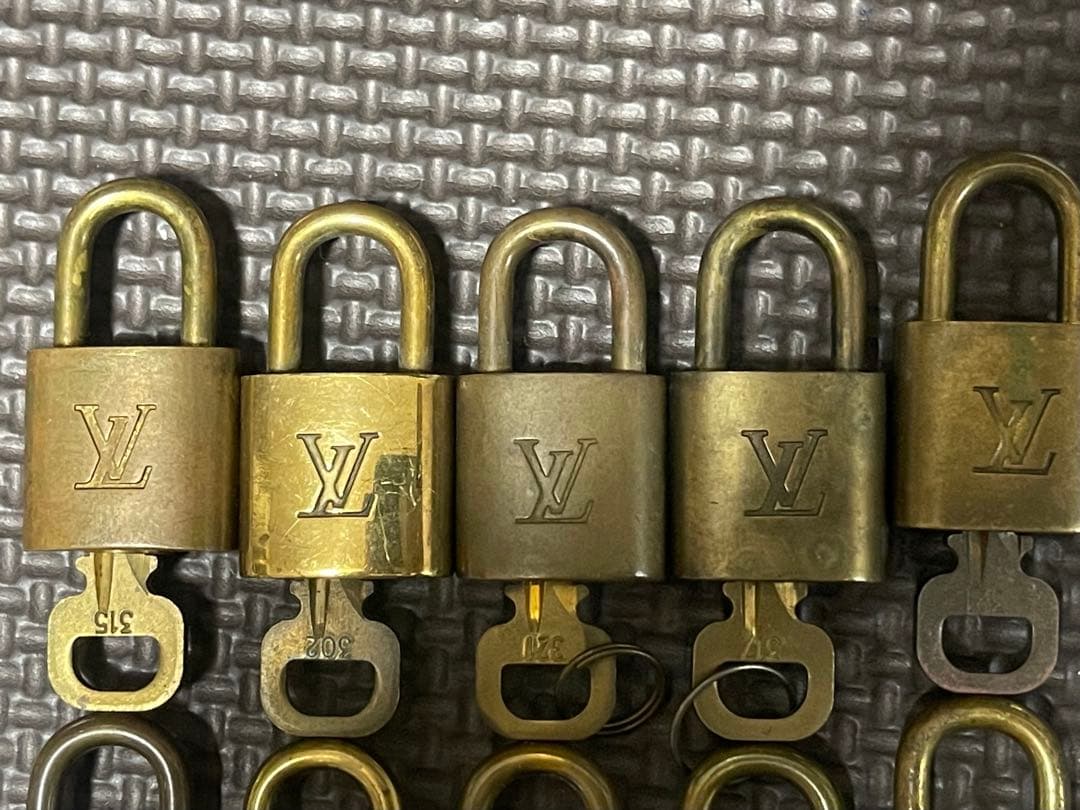 本物　ルイ・ヴィトン パドロック 10個セット 確認済み