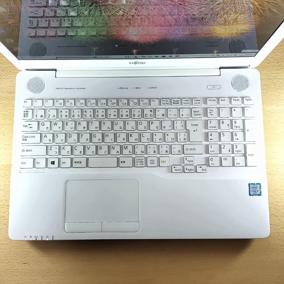 ノートパソコン i7 Windows11 SSD メモリ24GB 富士通 カメラ