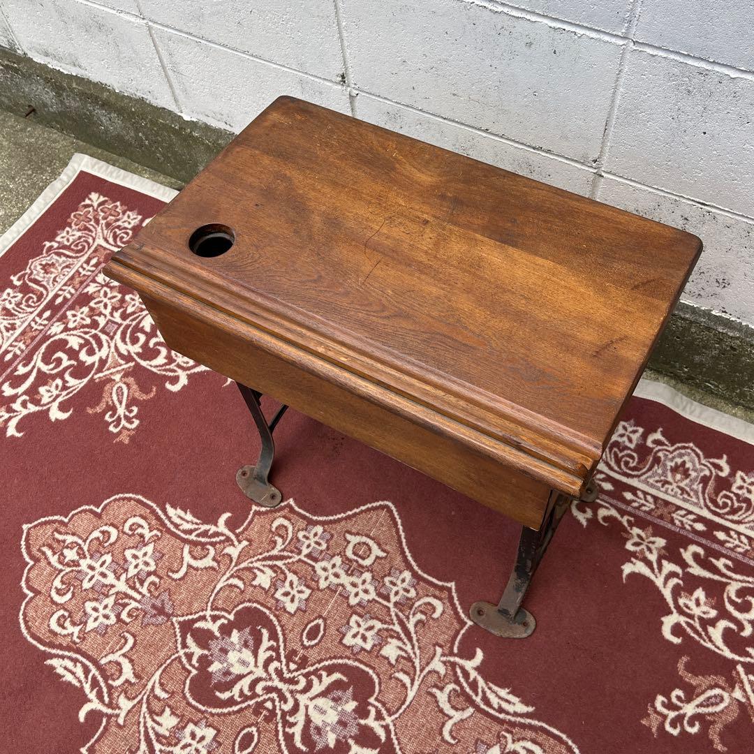 USA製 ビンテージ品◾️鉄脚アイアンレッグ×木製天板 スクールデスク 机