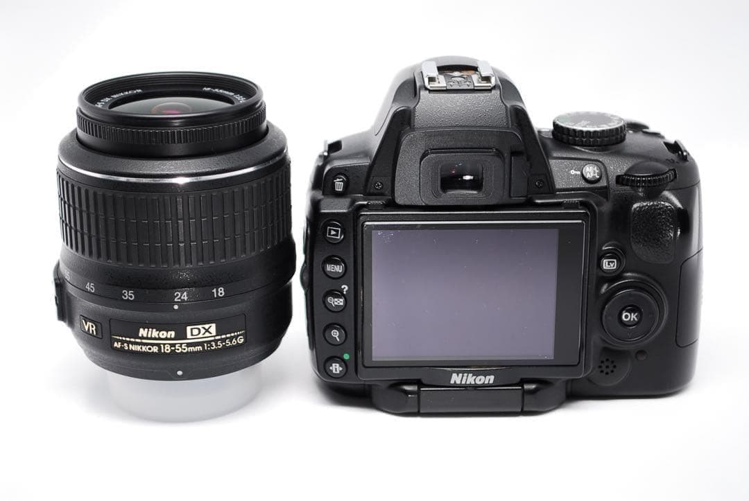 スマホ超えの描写力✨感動の一枚を✨Nikon D5000✨一眼レフカメラ✨