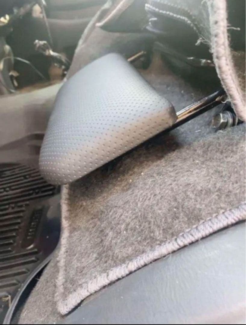 ハイエース200系　スーパーGL フットレスト　運転席側&助手席側　足おき台