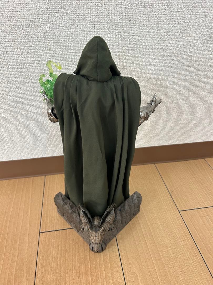 最終値下げ　ホットトイズ　ドクター・ドゥーム［ボーナスアクセサリー付き］1/6