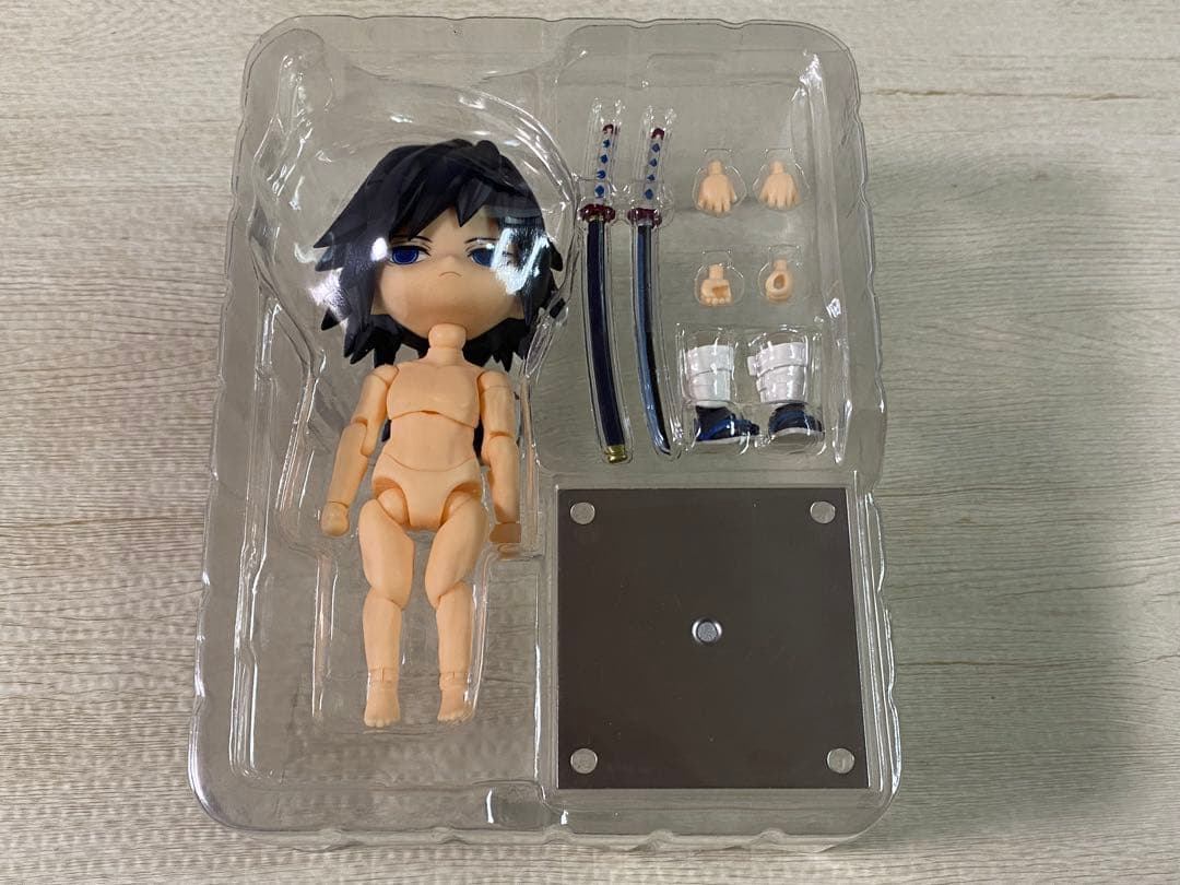 中古品　ねんどろいどどーる　冨岡義勇　鬼滅の刃