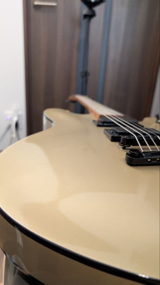 Squier Starcaster エレキギター Shoreline Gold