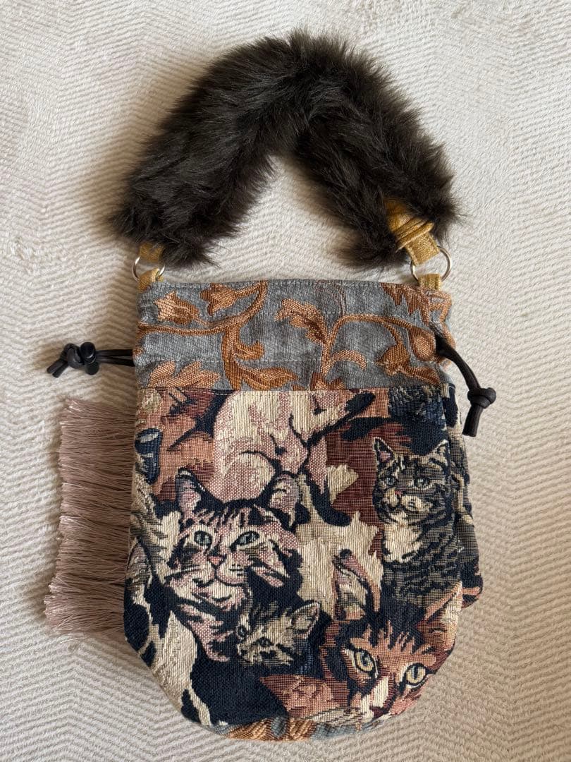 OMEAL THE KINCHAKU オミールザキンチャク　オミ巾　ネコ柄　巾着