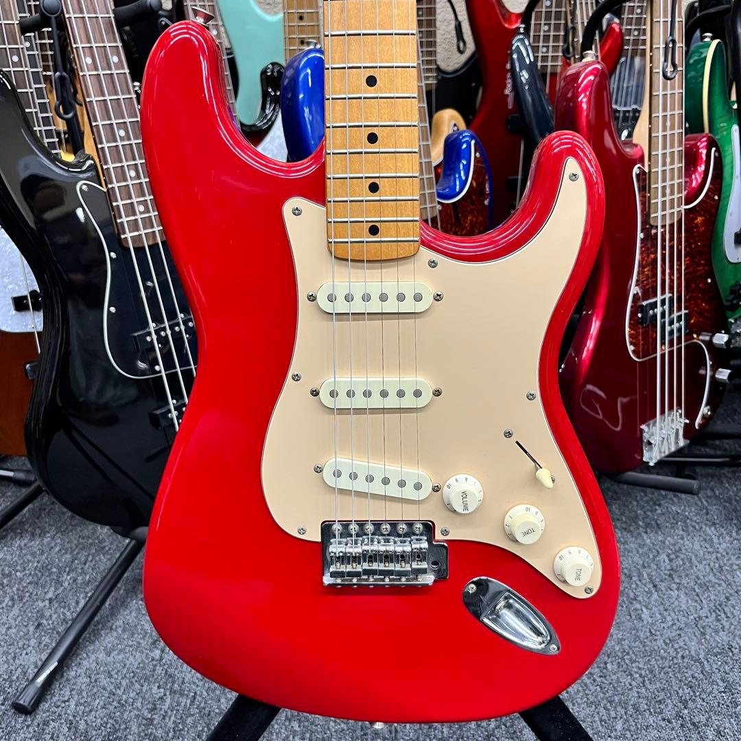【11098】 Squier Stratocaster Red