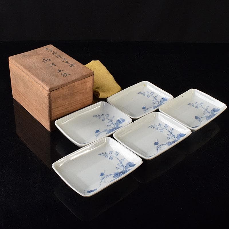 伊万里焼　古伊万里　大川地焼　染付　蓮文　四方向付　五客　時代箱　M　R8185