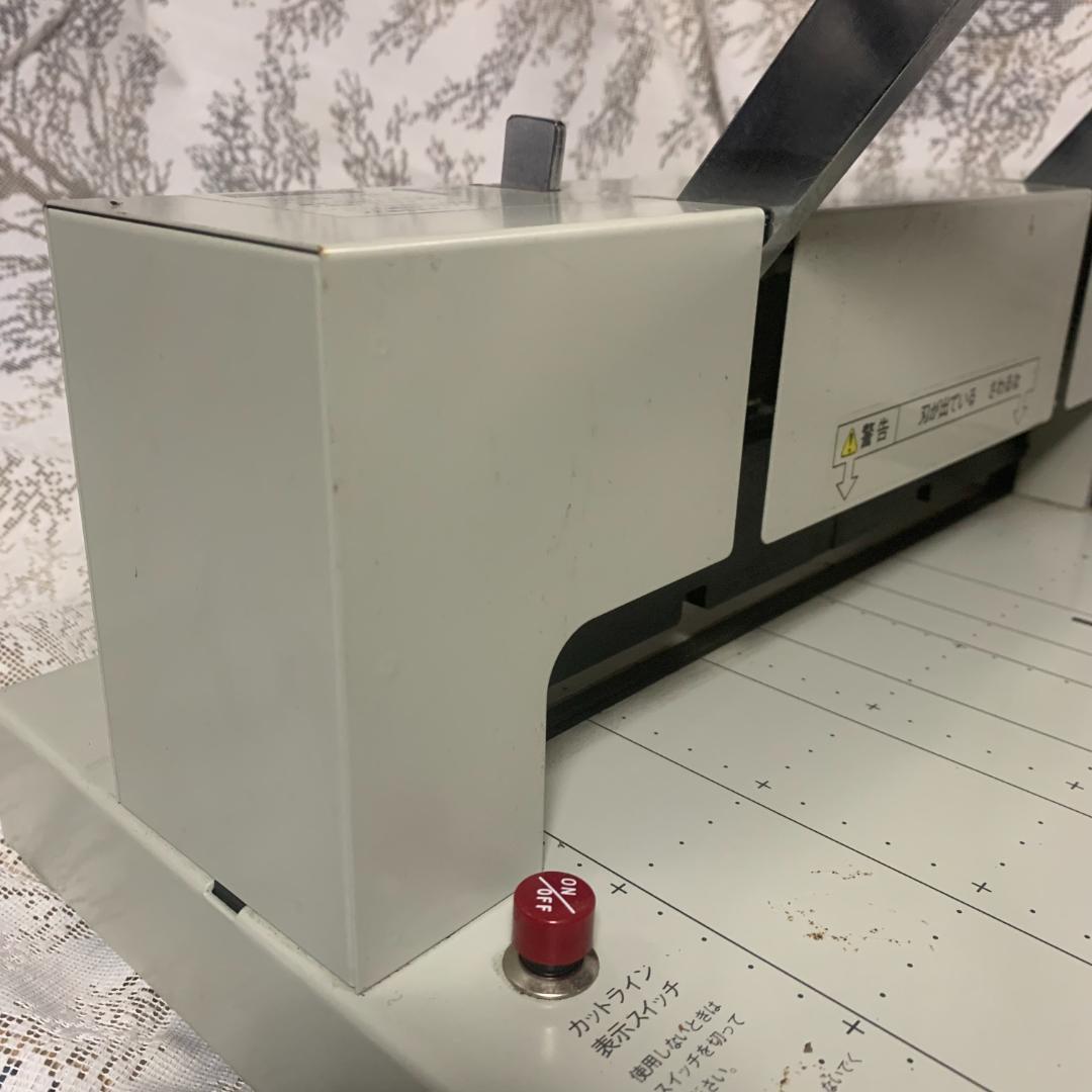 ゆ*ゃ様 ■裁断機　PK-513L　PLUS　プラス　手動断裁機ペーパーカッター