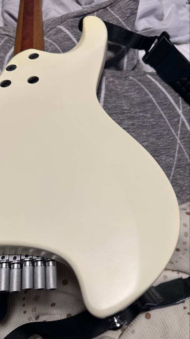 ibanez ichi10 (ichika nito シグネチャーストラップ付)