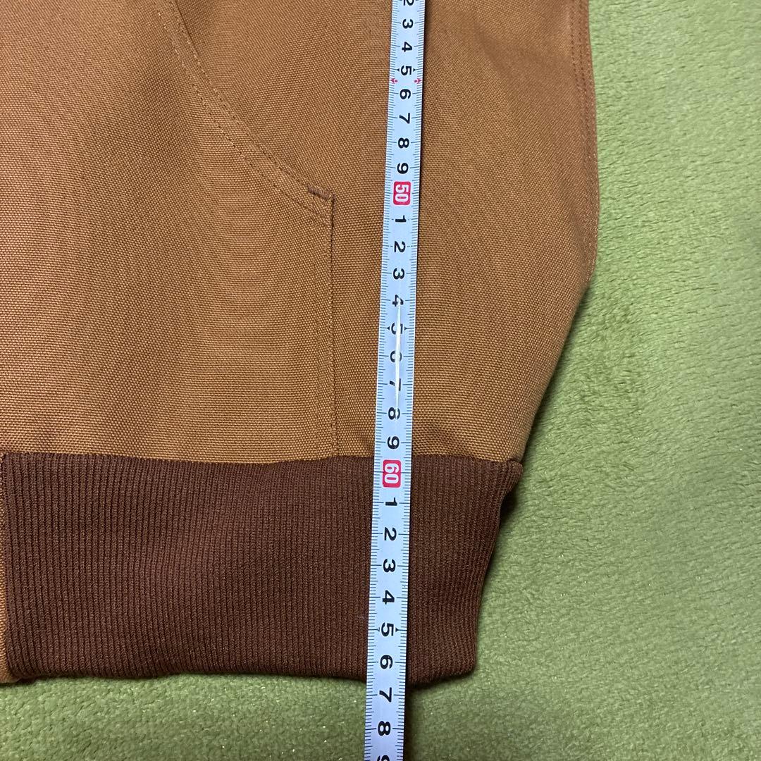 Carhartt フード付きジャケット M アメリカサイズなので大きめです。