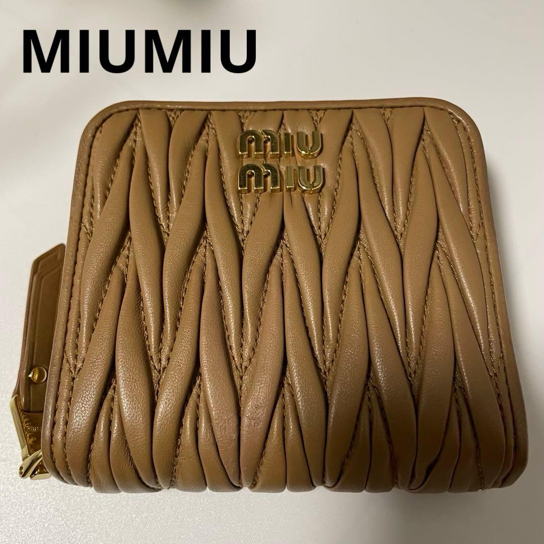 ✨未使用に近い✨　MIUMIU マテラッセル　折り財布　　茶　レザー　ICタグ