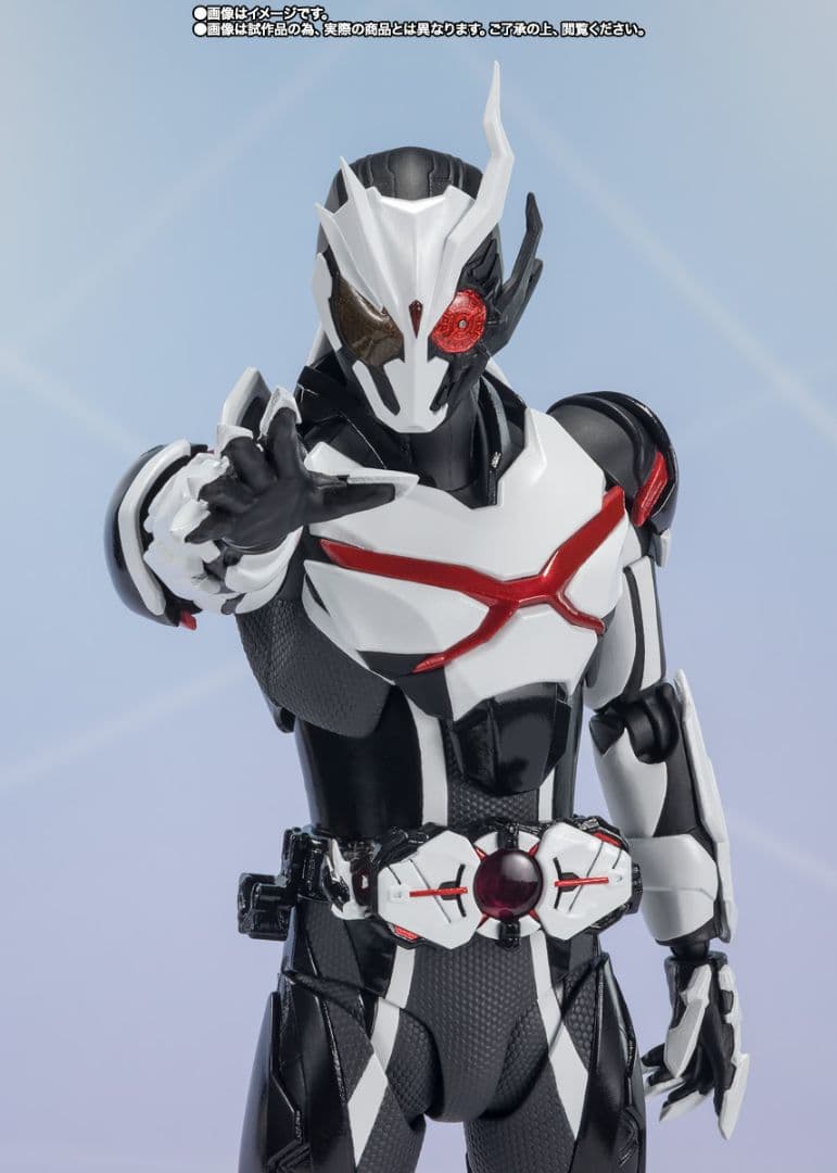 新品未開封　フィギュアーツ　仮面ライダーアークワン