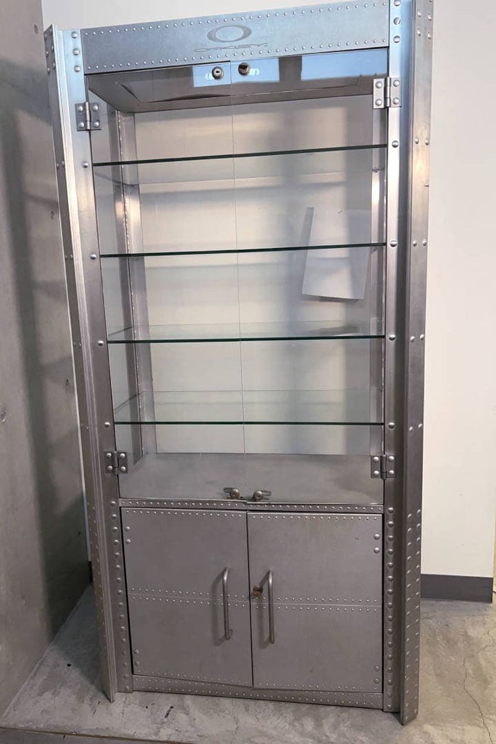 OAKLEY オークリー 什器　非売品　大型ディスプレイ サングラス、メガネ