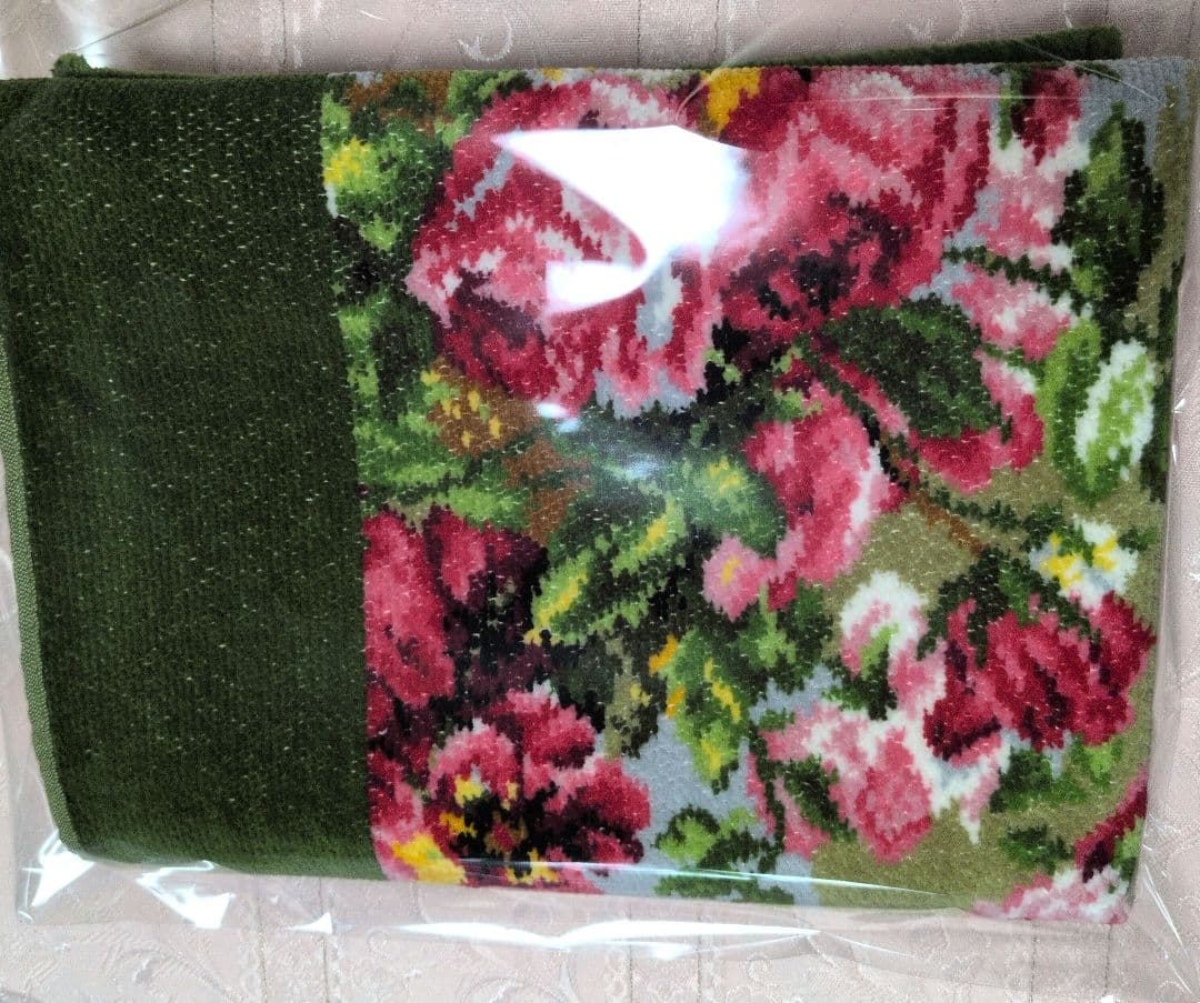 【新品・未使用】FEILER マルチカバー 花柄 75x75cm